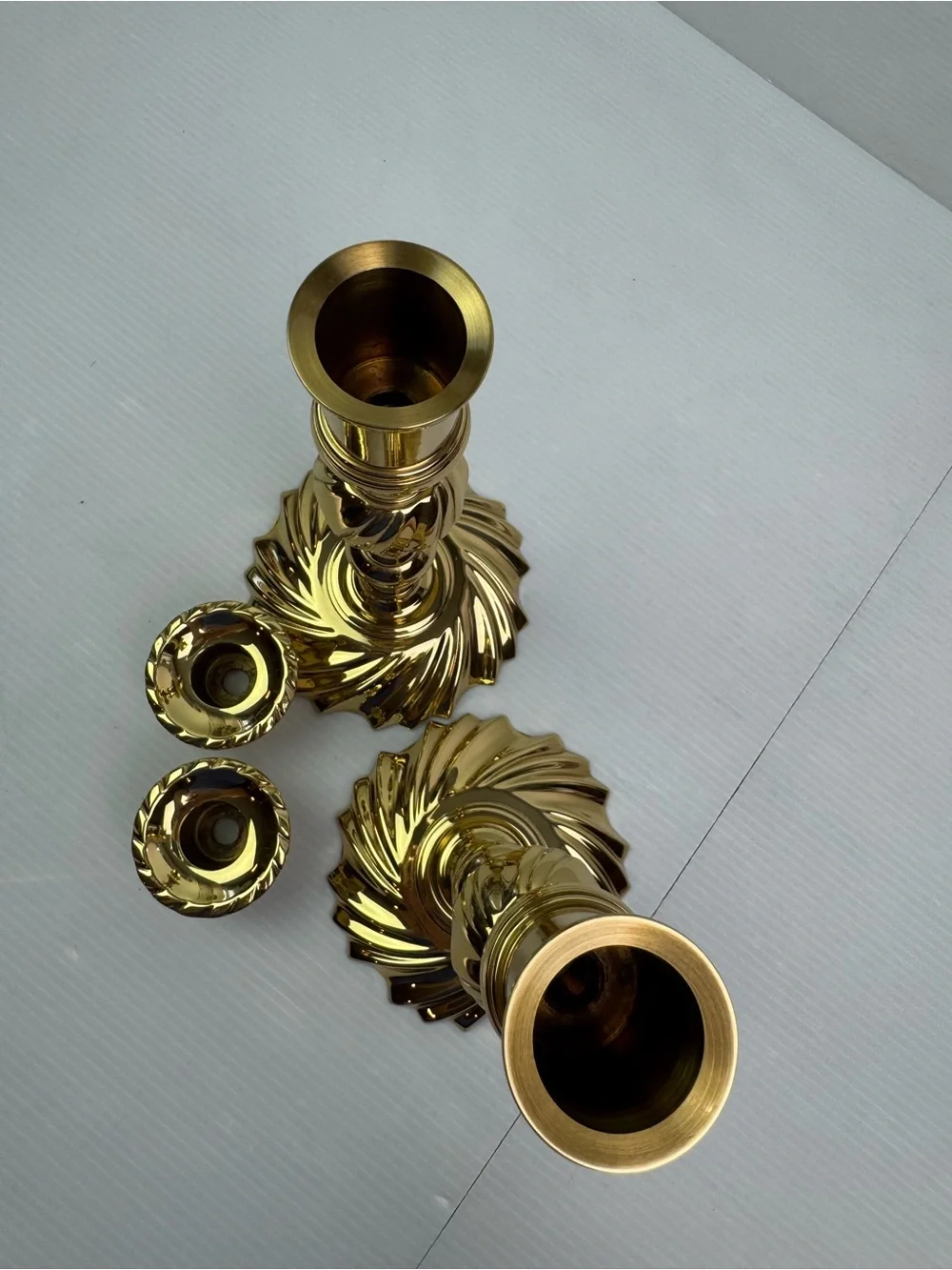 VTG Baldwin Solid Brass Candlesticks Pair Swirl Base Queen Ann USA 9” W/ Inserts